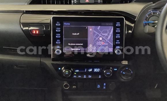 Nunua Ilio tumika Toyota Hilux White Gari ndani ya Manzini nchini Manzini Nunua Ilio tumika Toyota Hilux White Gari ndani ya Manzini nchini Manzini