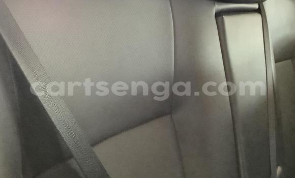 Nunua Ilio tumika Toyota Hilux White Gari ndani ya Manzini nchini Manzini Nunua Ilio tumika Toyota Hilux White Gari ndani ya Manzini nchini Manzini