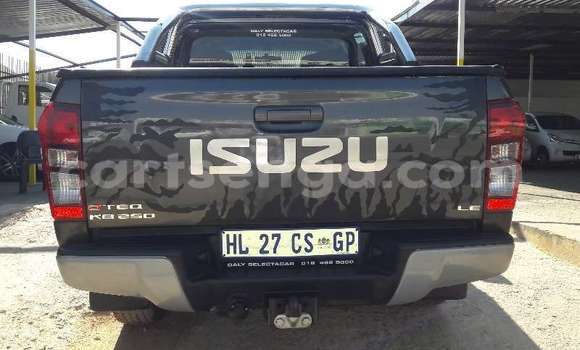 Buy Used Isuzu KB Brown Car in Ezulwini in Hhohho Buy Used Isuzu KB Brown Car in Ezulwini in Hhohho