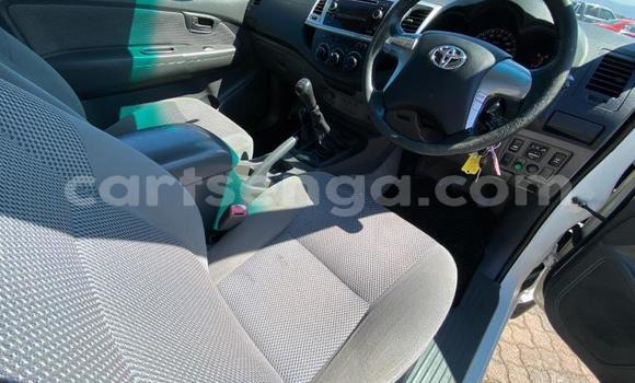 Acheter Occasion Voiture Toyota Hilux Blanc à Big Bend, Lubombo District Acheter Occasion Voiture Toyota Hilux Blanc à Big Bend, Lubombo District