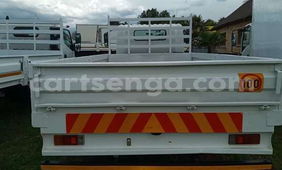 Buy Used Hino 300 Series White Truck in Mbabane in Manzini Buy Used Hino 300 Series White Truck in Mbabane in Manzini