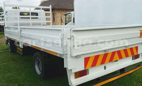Buy Used Hino 300 Series White Truck in Mbabane in Manzini Buy Used Hino 300 Series White Truck in Mbabane in Manzini
