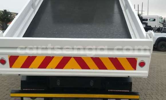 Buy Used Mitsubishi Van White Truck in Mbabane in Manzini Buy Used Mitsubishi Van White Truck in Mbabane in Manzini