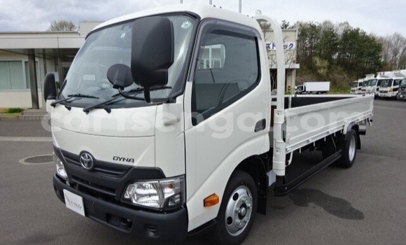 Acheter Occasion Utilitaire Toyota Dyna Blanc à Big Bend, Lubombo District Acheter Occasion Utilitaire Toyota Dyna Blanc à Big Bend, Lubombo District