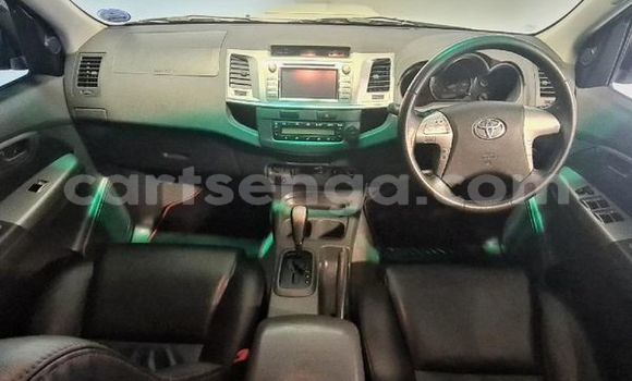 Nunua Ilio tumika Toyota Hilux White Gari ndani ya Big Bend nchini Lubombo Nunua Ilio tumika Toyota Hilux White Gari ndani ya Big Bend nchini Lubombo