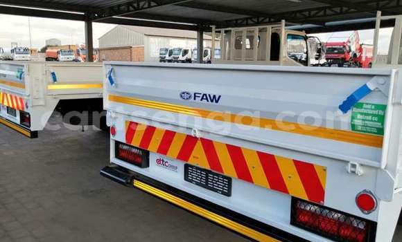 Buy Used Mitsubishi L400 White Truck in Mbabane in Manzini Buy Used Mitsubishi L400 White Truck in Mbabane in Manzini