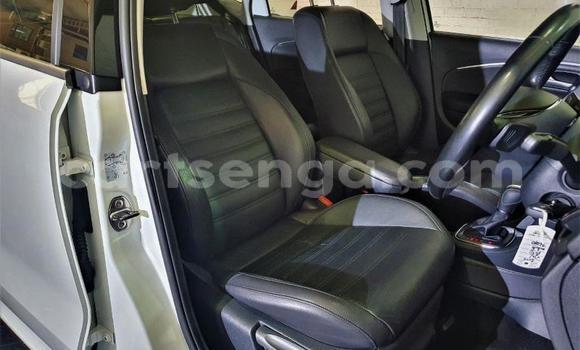 Acheter Occasion Voiture Volkswagen Polo Blanc à Mbabane, Manzini Acheter Occasion Voiture Volkswagen Polo Blanc à Mbabane, Manzini