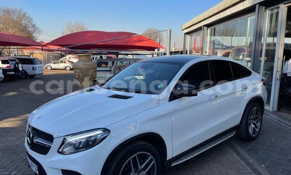 Buy Used Mercedes-Benz E-Classe White Car in Mbabane in Manzini Buy Used Mercedes-Benz E-Classe White Car in Mbabane in Manzini