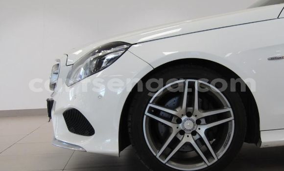 Buy Used Mercedes‒Benz E–Class White Car in Mbabane in Manzini Buy Used Mercedes‒Benz E–Class White Car in Mbabane in Manzini
