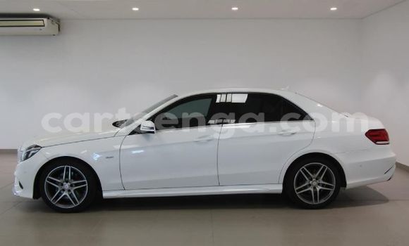 Buy Used Mercedes‒Benz E–Class White Car in Mbabane in Manzini Buy Used Mercedes‒Benz E–Class White Car in Mbabane in Manzini