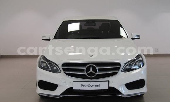 Buy Used Mercedes‒Benz E–Class White Car in Mbabane in Manzini Buy Used Mercedes‒Benz E–Class White Car in Mbabane in Manzini