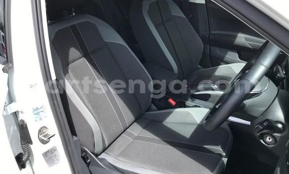Buy Used Volkswagen Polo White Car in Big Bend in Lubombo Buy Used Volkswagen Polo White Car in Big Bend in Lubombo