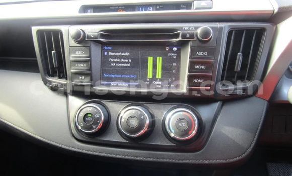 Buy Used Toyota RAV4 Silver Car in Ezulwini in Hhohho Buy Used Toyota RAV4 Silver Car in Ezulwini in Hhohho