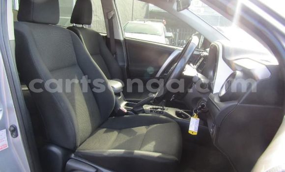 Buy Used Toyota RAV4 Silver Car in Ezulwini in Hhohho Buy Used Toyota RAV4 Silver Car in Ezulwini in Hhohho