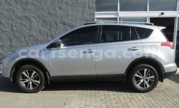 Buy Used Toyota RAV4 Silver Car in Ezulwini in Hhohho Buy Used Toyota RAV4 Silver Car in Ezulwini in Hhohho