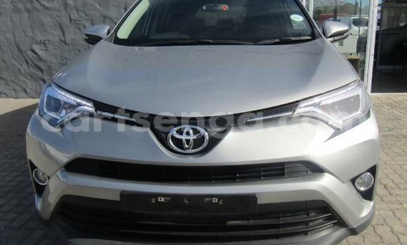 Buy Used Toyota RAV4 Silver Car in Ezulwini in Hhohho Buy Used Toyota RAV4 Silver Car in Ezulwini in Hhohho