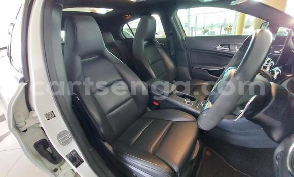 Buy Used Mercedes-Benz C-Classe White Car in Mbabane in Manzini Buy Used Mercedes-Benz C-Classe White Car in Mbabane in Manzini