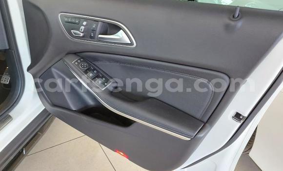 Buy Used Mercedes-Benz C-Classe White Car in Mbabane in Manzini Buy Used Mercedes-Benz C-Classe White Car in Mbabane in Manzini