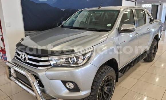 Nunua Ilio tumika Toyota Hilux Silver Gari ndani ya Ezulwini nchini Hhohho Nunua Ilio tumika Toyota Hilux Silver Gari ndani ya Ezulwini nchini Hhohho
