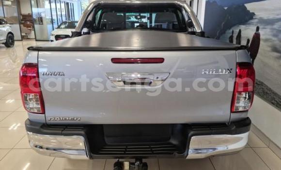 Buy Used Toyota Hilux Silver Car in Ezulwini in Hhohho Buy Used Toyota Hilux Silver Car in Ezulwini in Hhohho