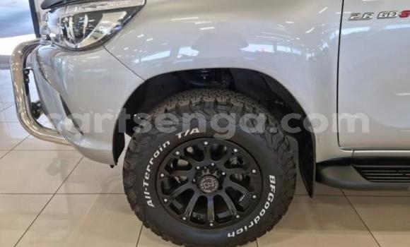 Buy Used Toyota Hilux Silver Car in Ezulwini in Hhohho Buy Used Toyota Hilux Silver Car in Ezulwini in Hhohho