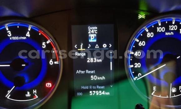 Buy Used Toyota Hilux Silver Car in Ezulwini in Hhohho Buy Used Toyota Hilux Silver Car in Ezulwini in Hhohho