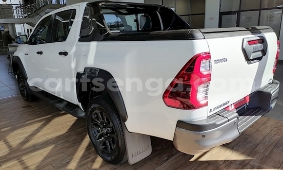 Buy Used Toyota Hilux White Car in Ezulwini in Hhohho Buy Used Toyota Hilux White Car in Ezulwini in Hhohho