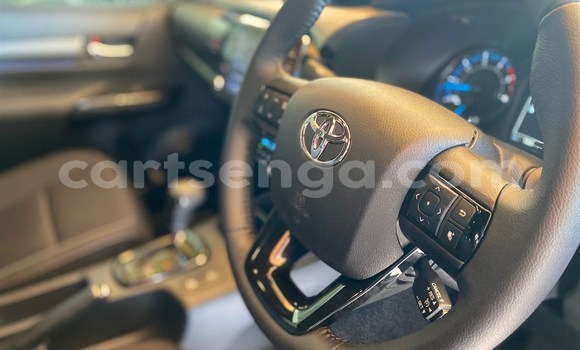 Buy Used Toyota Hilux Red Car in Ezulwini in Hhohho Buy Used Toyota Hilux Red Car in Ezulwini in Hhohho