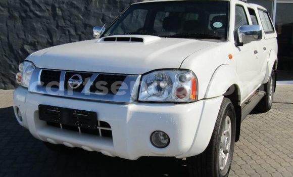 Buy Used Nissan NP 300 White Car in Big Bend in Lubombo Buy Used Nissan NP 300 White Car in Big Bend in Lubombo