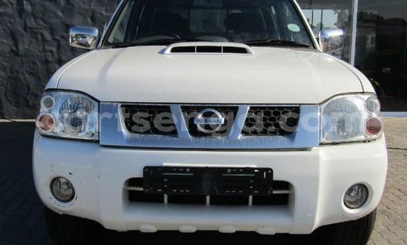 Buy Used Nissan NP 300 White Car in Big Bend in Lubombo Buy Used Nissan NP 300 White Car in Big Bend in Lubombo