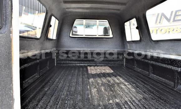 Nunua Ilio tumika Kia Carens White Gari ndani ya Hluti nchini Wilaya ya Shiselweni Nunua Ilio tumika Kia Carens White Gari ndani ya Hluti nchini Wilaya ya Shiselweni