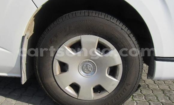 Buy Used Toyota Hiace White Car in Big Bend in Lubombo District Buy Used Toyota Hiace White Car in Big Bend in Lubombo District