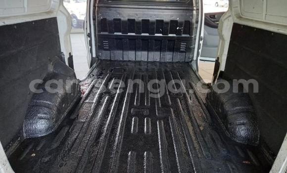 Acheter Occasion Voiture Hyundai H1 Blanc à Mbabane, Manzini Acheter Occasion Voiture Hyundai H1 Blanc à Mbabane, Manzini