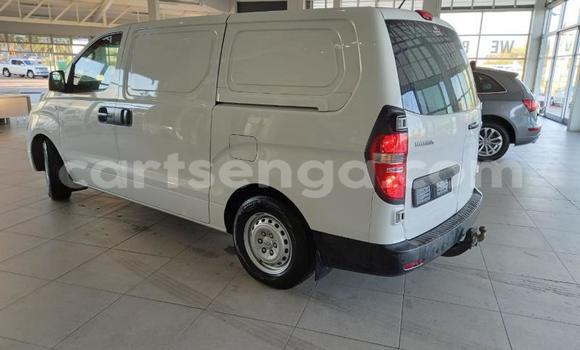 Acheter Occasion Voiture Hyundai H1 Blanc à Mbabane, Manzini Acheter Occasion Voiture Hyundai H1 Blanc à Mbabane, Manzini