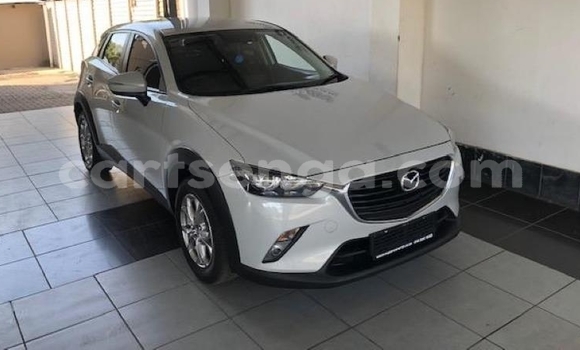 Nunua Ilio tumika Mazda CX-3 White Gari ndani ya Vuvulane nchini Wilaya ya Lubombo