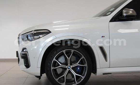 Nunua Ilio tumika BMW X5 M White Gari ndani ya Manzini nchini Manzini Nunua Ilio tumika BMW X5 M White Gari ndani ya Manzini nchini Manzini