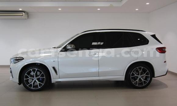 Nunua Ilio tumika BMW X5 M White Gari ndani ya Manzini nchini Manzini Nunua Ilio tumika BMW X5 M White Gari ndani ya Manzini nchini Manzini