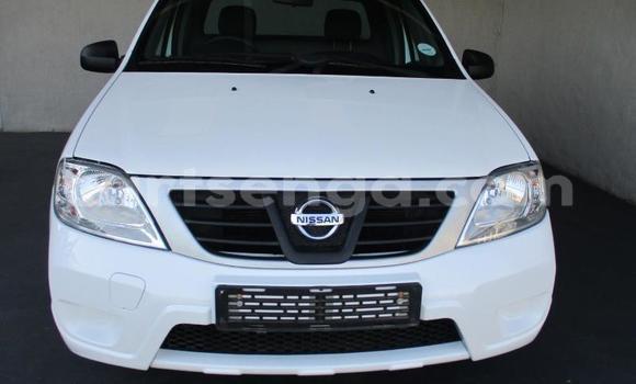 Buy Used Nissan NP 300 White Car in Ezulwini in Hhohho Buy Used Nissan NP 300 White Car in Ezulwini in Hhohho