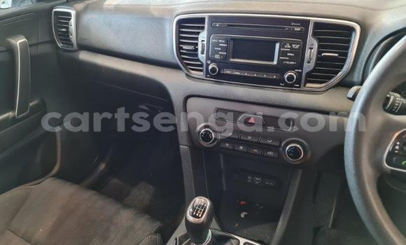 Nunua Ilio tumika Kia Sportage White Gari ndani ya Mbabane nchini Manzini Nunua Ilio tumika Kia Sportage White Gari ndani ya Mbabane nchini Manzini