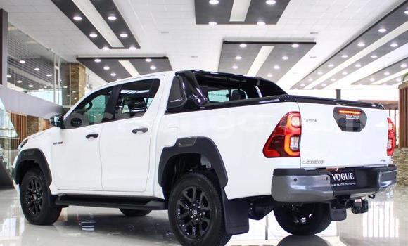 Buy Used Toyota Hilux White Car in Mbabane in Manzini Buy Used Toyota Hilux White Car in Mbabane in Manzini