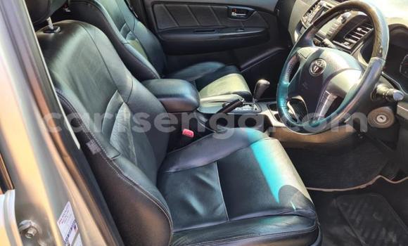 Nunua Ilio tumika Toyota Fortuner Silver Gari ndani ya Bhunya nchini Manzini Nunua Ilio tumika Toyota Fortuner Silver Gari ndani ya Bhunya nchini Manzini