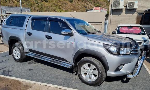 Nunua Ilio tumika Toyota Hilux Silver Gari ndani ya Bhunya nchini Manzini Nunua Ilio tumika Toyota Hilux Silver Gari ndani ya Bhunya nchini Manzini