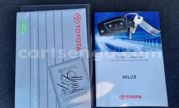 Nunua Ilio tumika Toyota Hilux Silver Gari ndani ya Bhunya nchini Manzini Nunua Ilio tumika Toyota Hilux Silver Gari ndani ya Bhunya nchini Manzini