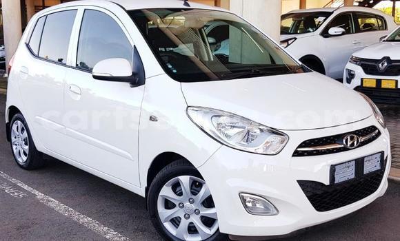 Acheter Occasion Voiture Hyundai i10 Blanc à Bhunya, Manzini