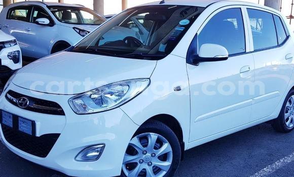 Nunua Ilio tumika Hyundai i10 White Gari ndani ya Bhunya nchini Manzini Nunua Ilio tumika Hyundai i10 White Gari ndani ya Bhunya nchini Manzini