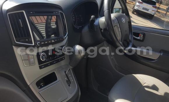 Nunua Ilio tumika Hyundai H1 White Gari ndani ya Bhunya nchini Manzini Nunua Ilio tumika Hyundai H1 White Gari ndani ya Bhunya nchini Manzini