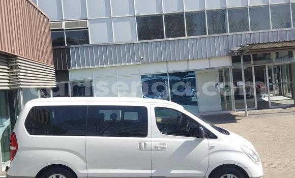 Nunua Ilio tumika Hyundai H1 White Gari ndani ya Bhunya nchini Manzini Nunua Ilio tumika Hyundai H1 White Gari ndani ya Bhunya nchini Manzini