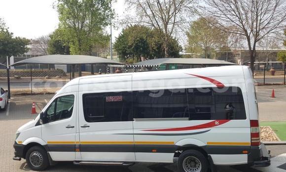 Nunua Ilio tumika Mercedes‒Benz Sprinter White Lori ndani ya Bhunya nchini Manzini Nunua Ilio tumika Mercedes‒Benz Sprinter White Lori ndani ya Bhunya nchini Manzini