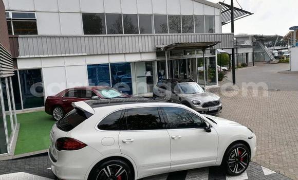 Nunua Ilio tumika Porsche 718 Cayman White Gari ndani ya Bhunya nchini Manzini Nunua Ilio tumika Porsche 718 Cayman White Gari ndani ya Bhunya nchini Manzini