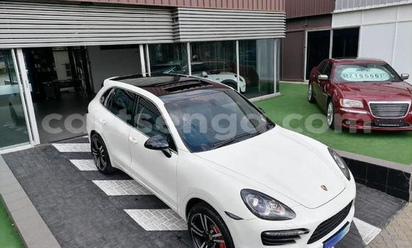 Nunua Ilio tumika Porsche 718 Cayman White Gari ndani ya Bhunya nchini Manzini Nunua Ilio tumika Porsche 718 Cayman White Gari ndani ya Bhunya nchini Manzini
